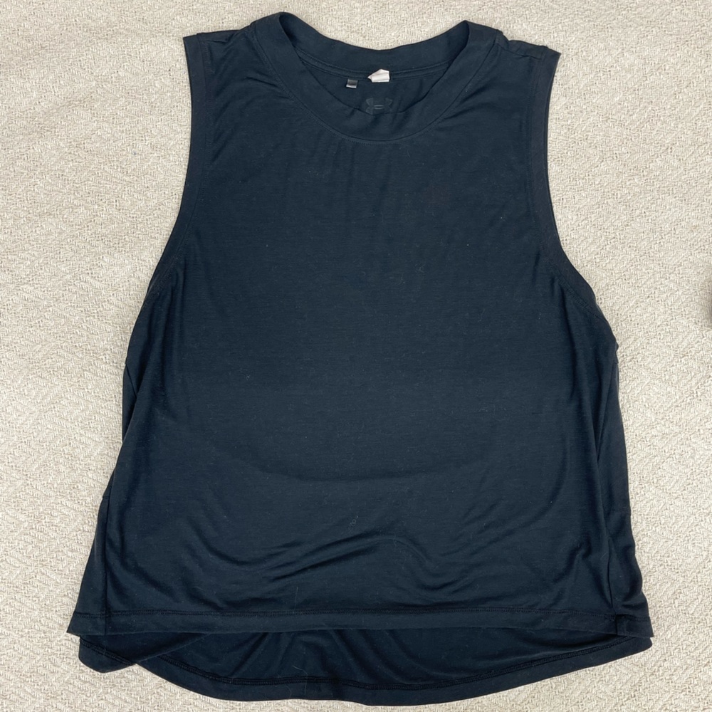 UA Loose Active Top